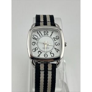 Avon Brilliantly Bright Stripe Watch‎ Women 30mm Silver Case- New Battery